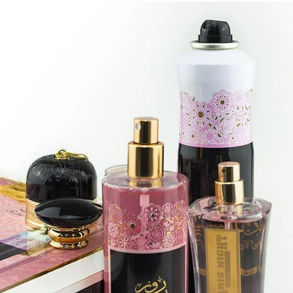 Rose Paris Night Collection 3 Piece Gift Set Ard al Zaafaran close up lid off 